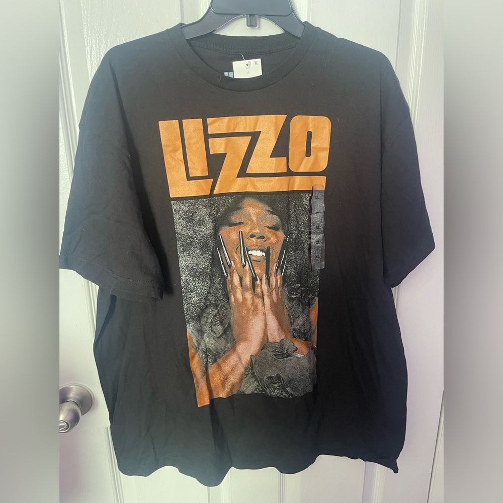Black shirt